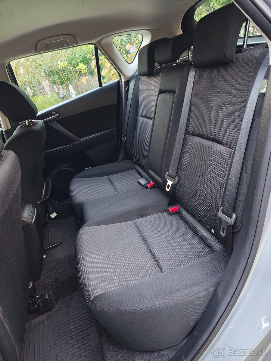 • MAZDA 3 1.6 DIESEL, 85 kW, 6-st. manuál, r.v. 2012 • - 14