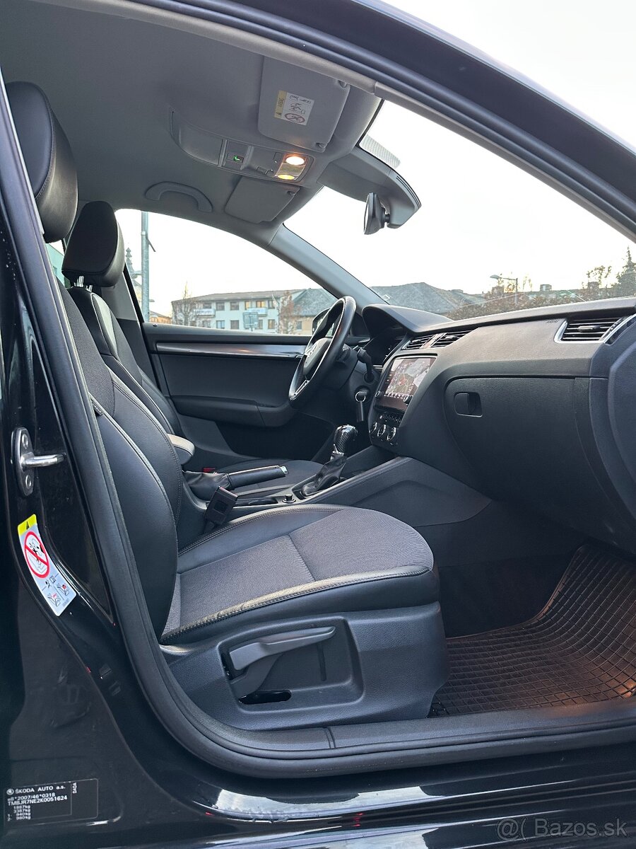 Škoda Octavia 3 Combi Facelift 1.5 TSI 110kw DSG Virtual,R17 - 14