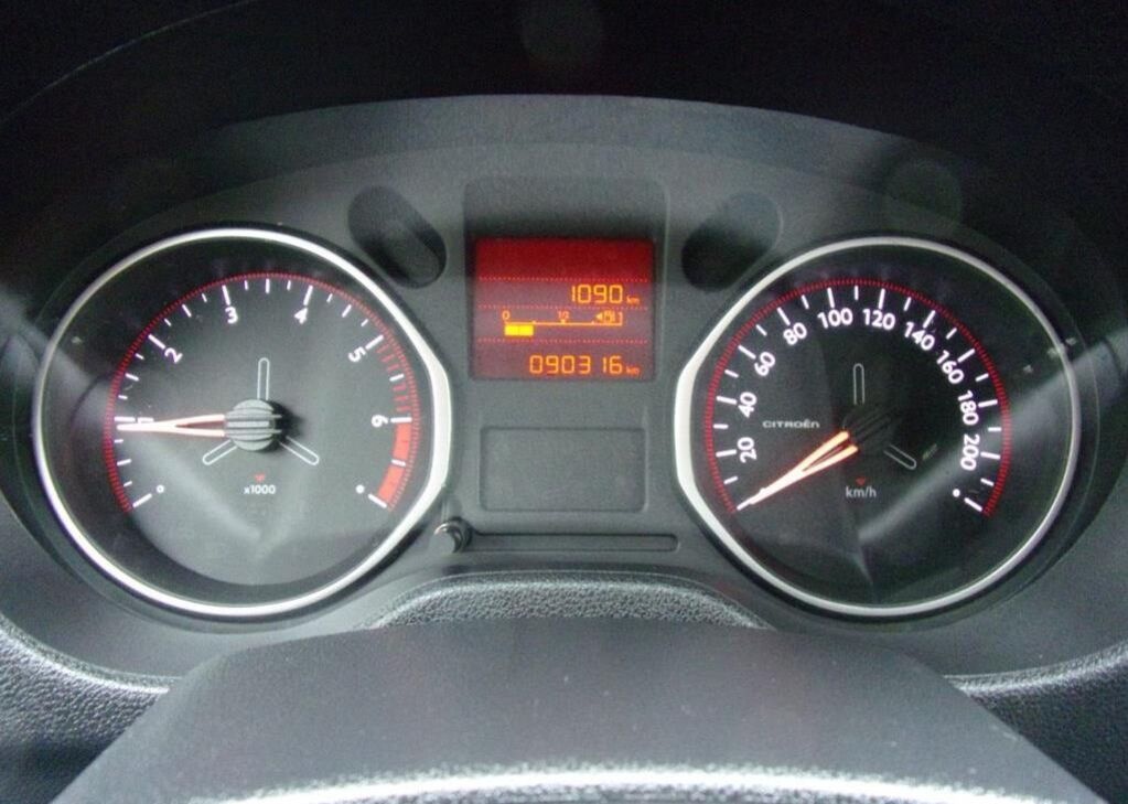 Citroën C-Elysée 1,2 PureTech FEEL benzín manuál 60 kw - 14