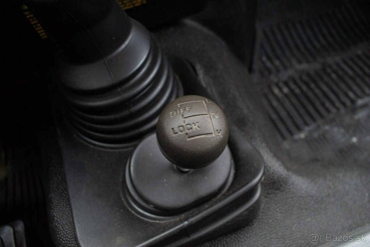 Land Rover Defender 110 2.5 Td5 HC PickUp - 14