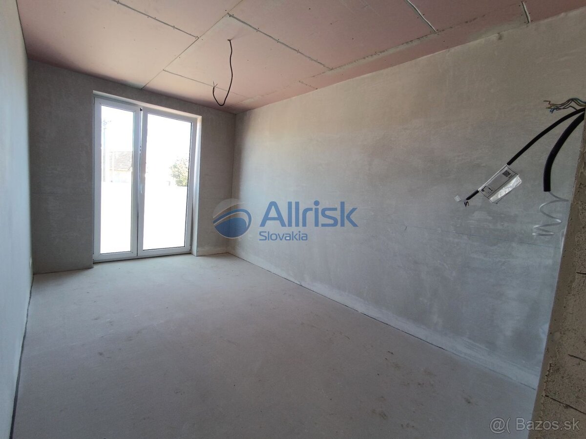 Voňavá novostavba v krásnom prostredí. Dom č.5 pravý - 14