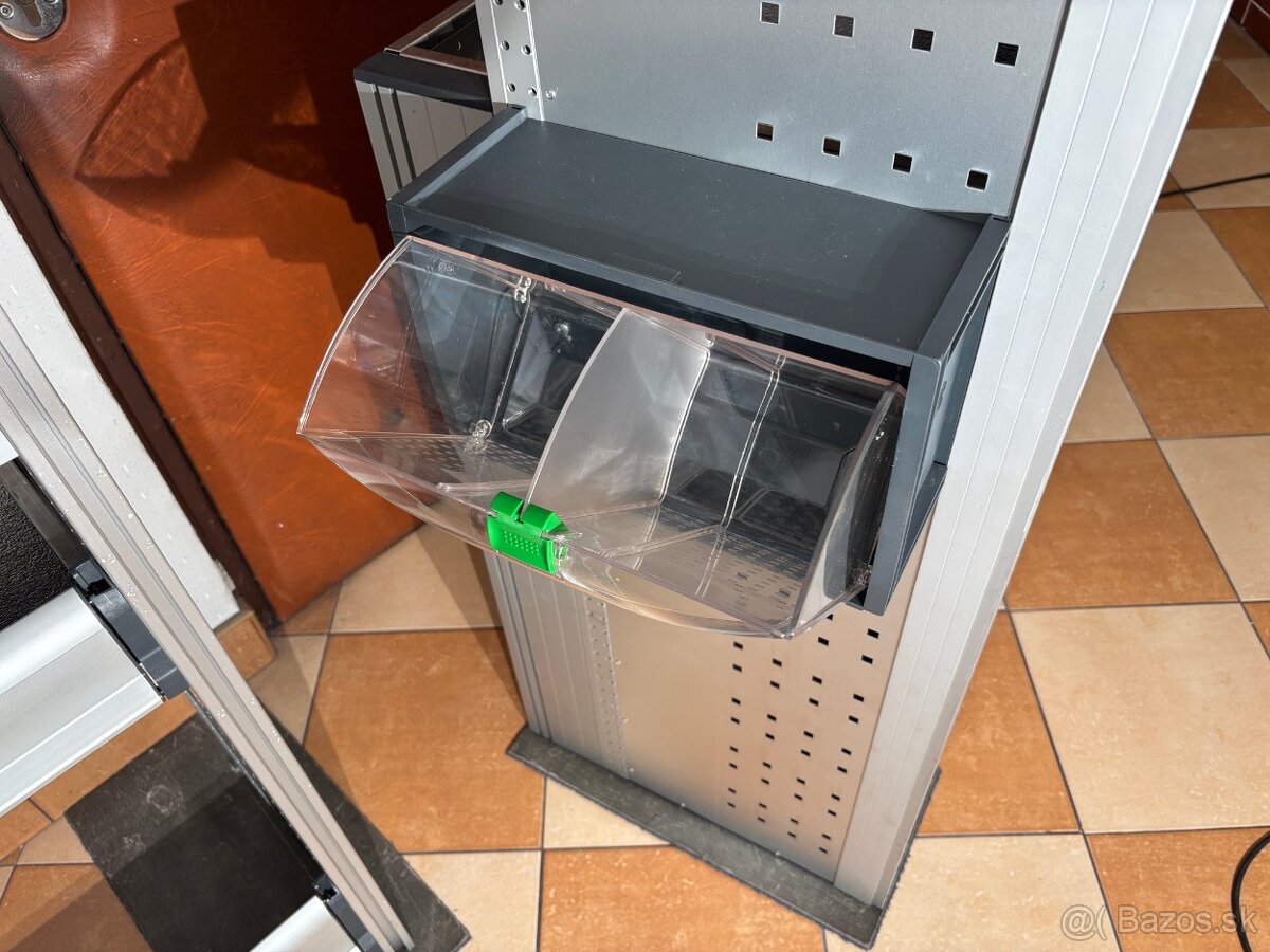 BOTT Regále do úžitkových vozidiel Trafic Custom T6 - 14