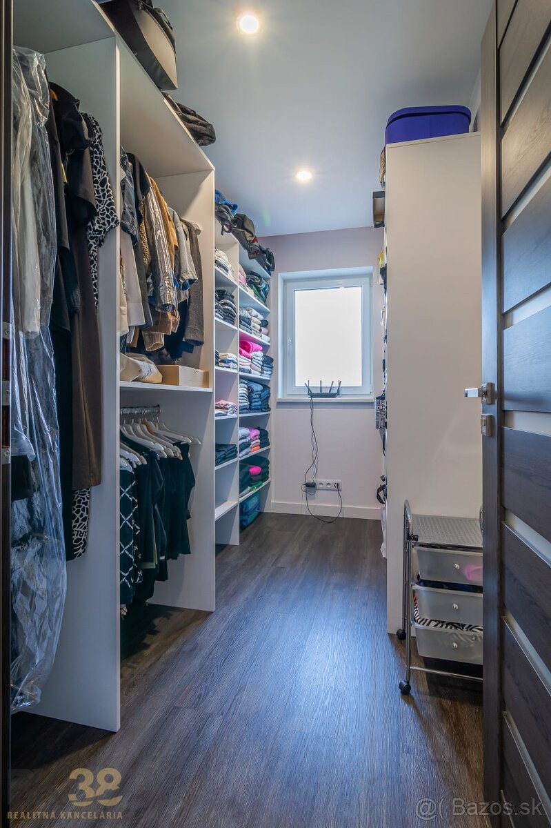 Exkluzívny rodinný dom s krásnym pozemkom pod Tatrami - 14