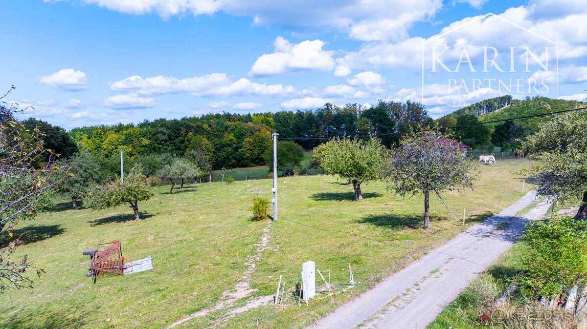 Pozemok so schváleným projektom rekreačnej chaty Nová Baňa - 14