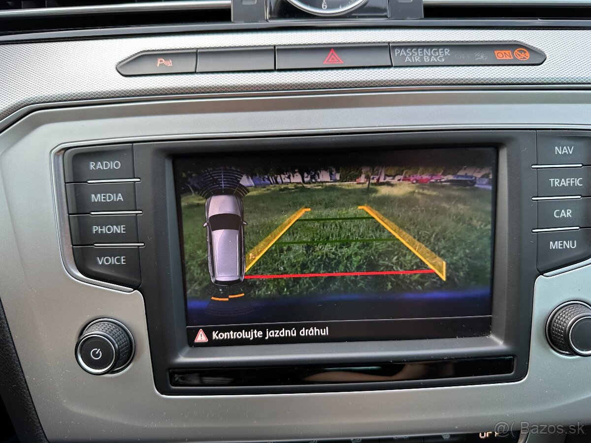 Predám VW Passat - VIRTUAL Cockpit. - 14