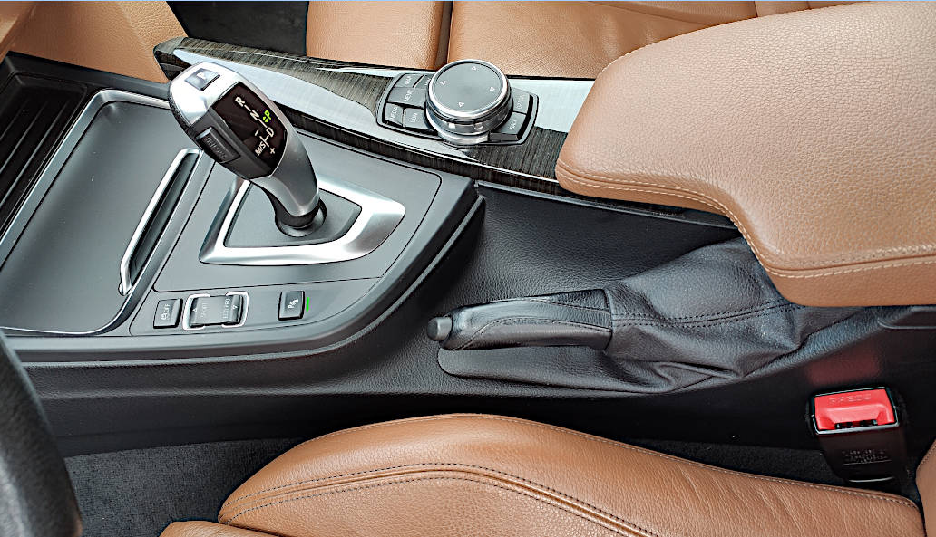 BMW 3 GT 320d xDrive Luxury Line - 14