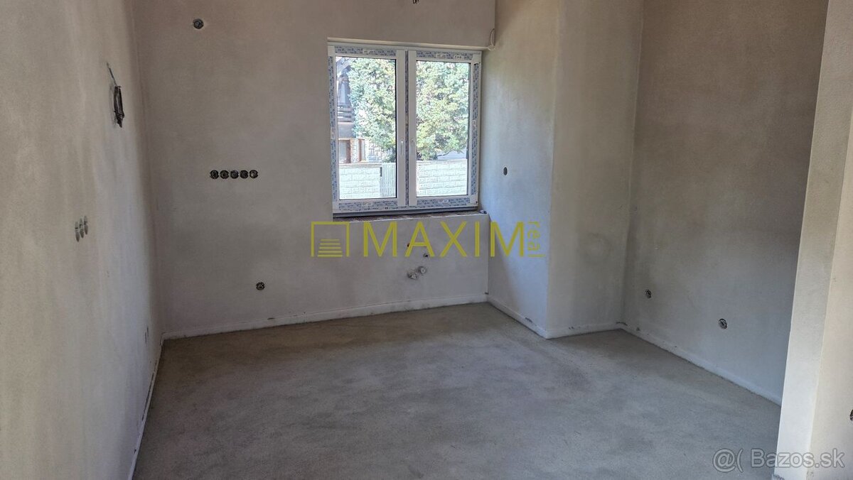 Bungalov v centre obce Cabaj Čápor, Wágnerova ulica - 14