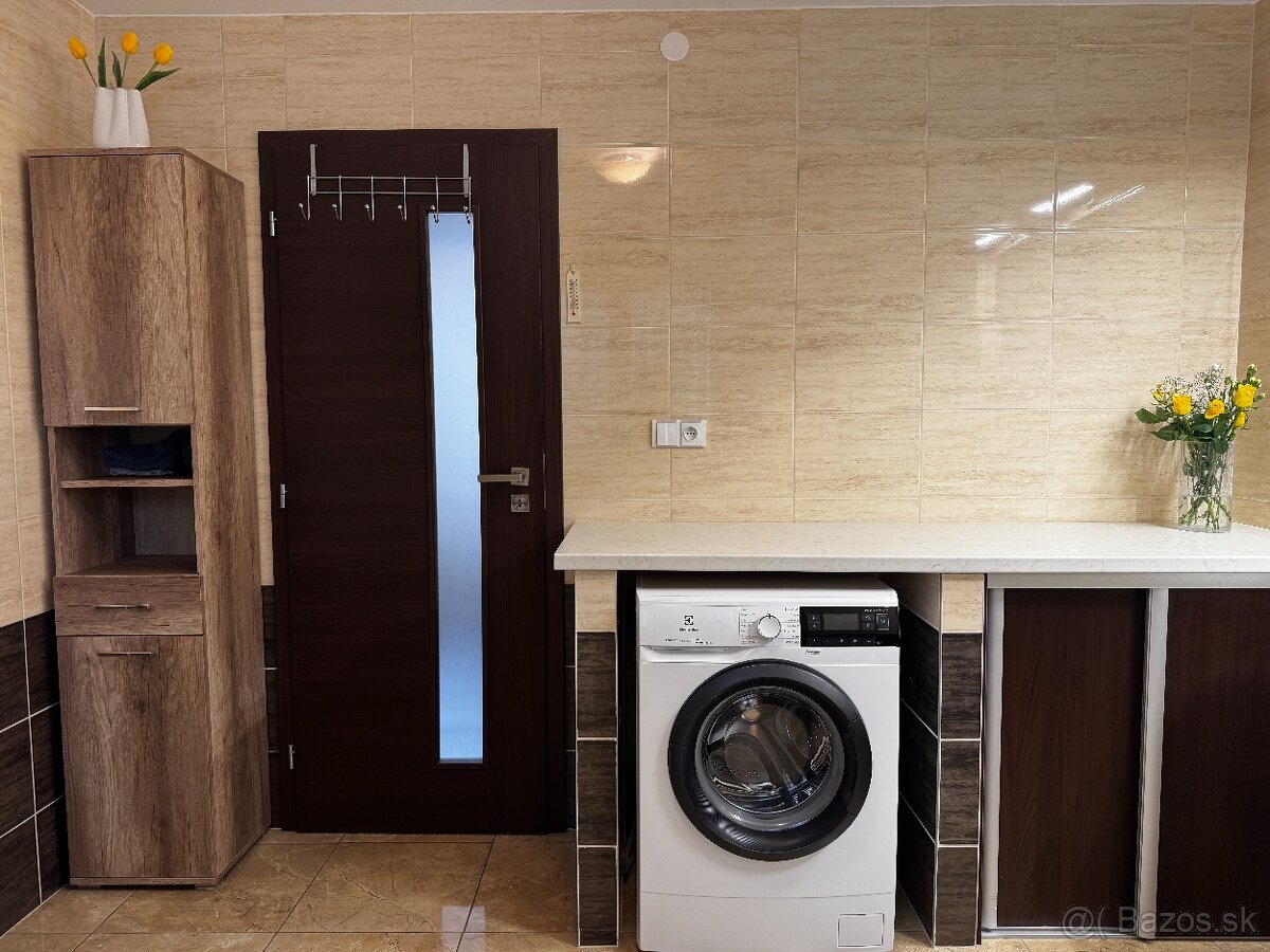 NA PREDAJ 2-izbový byt po rekonštrukcii – Staré sídlisko - 14