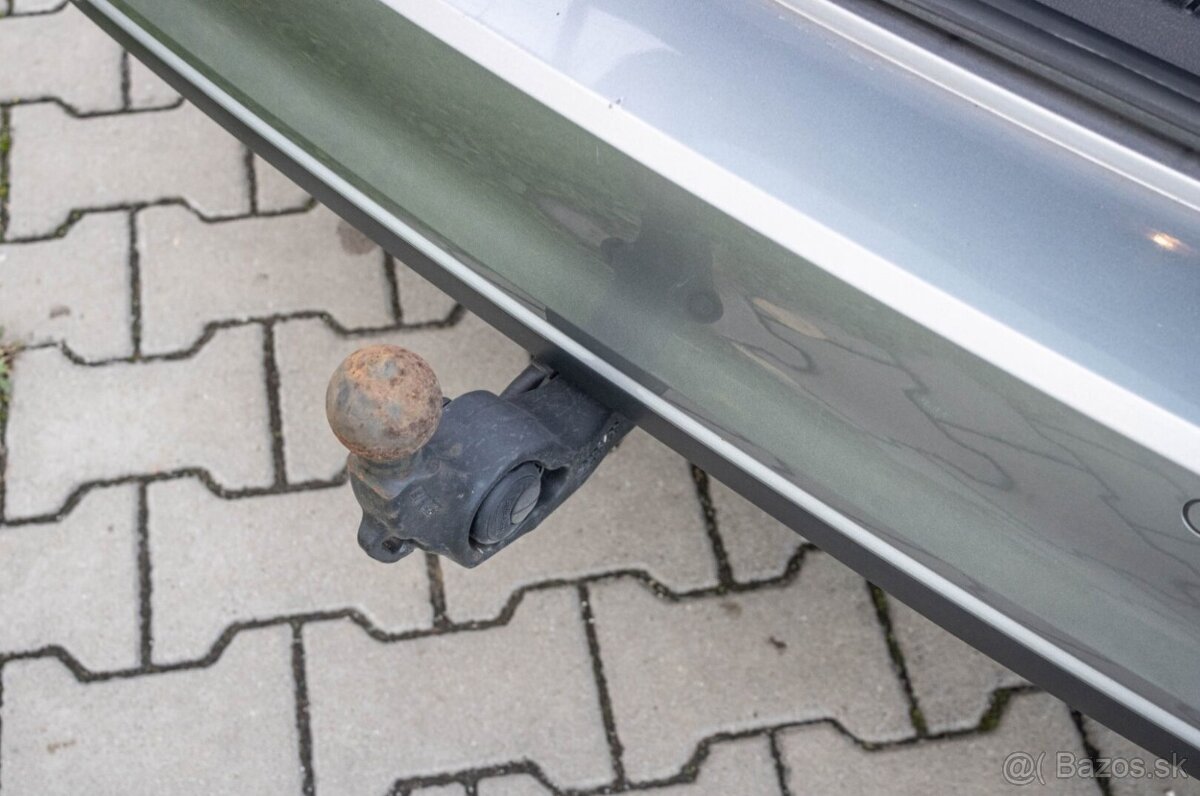 Volkswagen Passat Variant 2.0 TDI Elegance DSG - 14