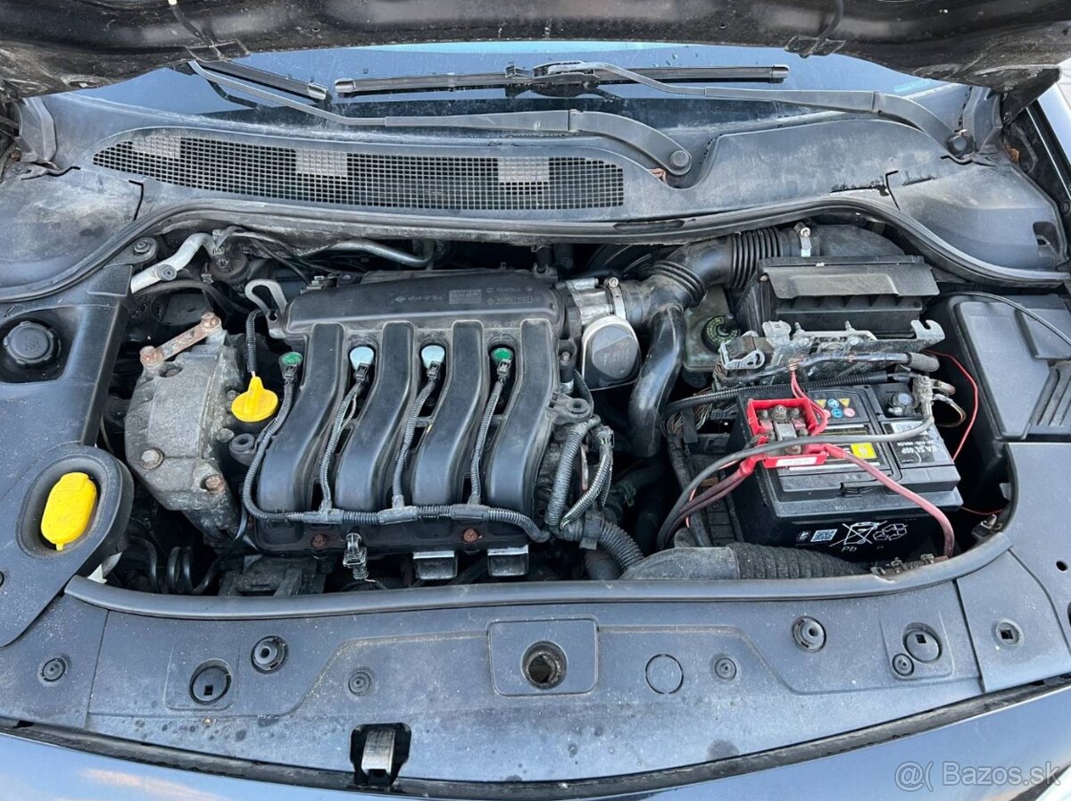 Renault Megane 1.6i 16V 83kw STK 3/2027 - 14