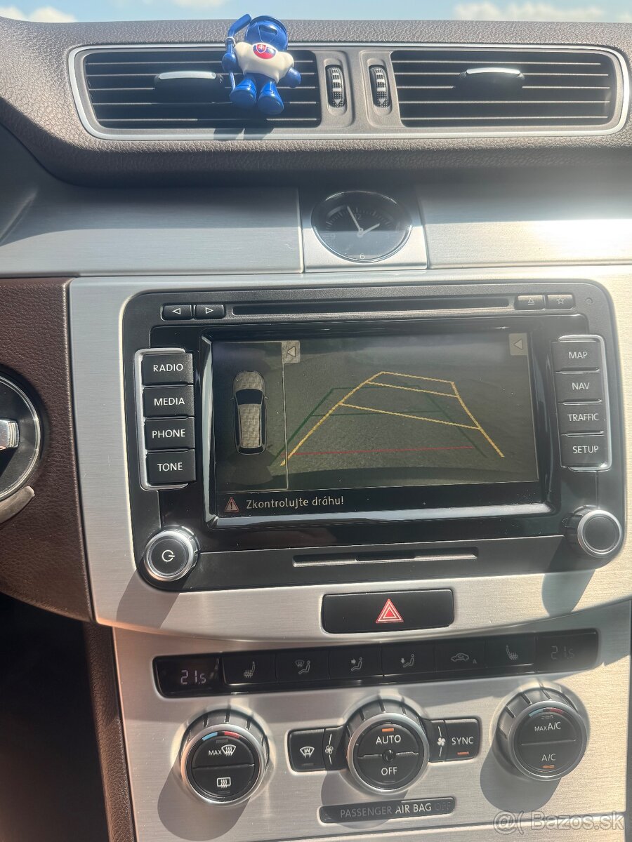 Volkswagen Passat b7 2.0tdi 130kw Bohatá výbava - 14