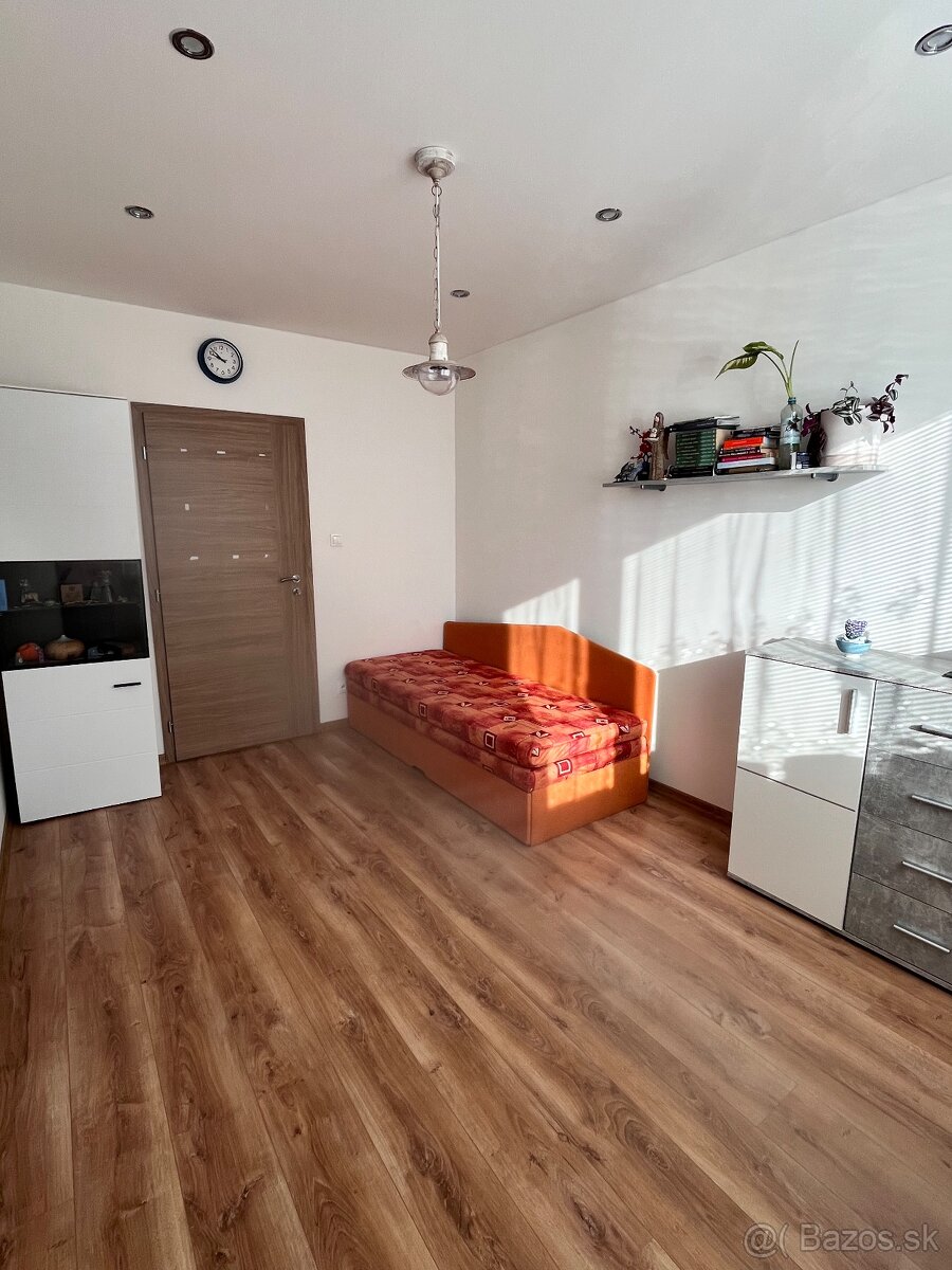 Predam moderný 3-izbový byt - 14