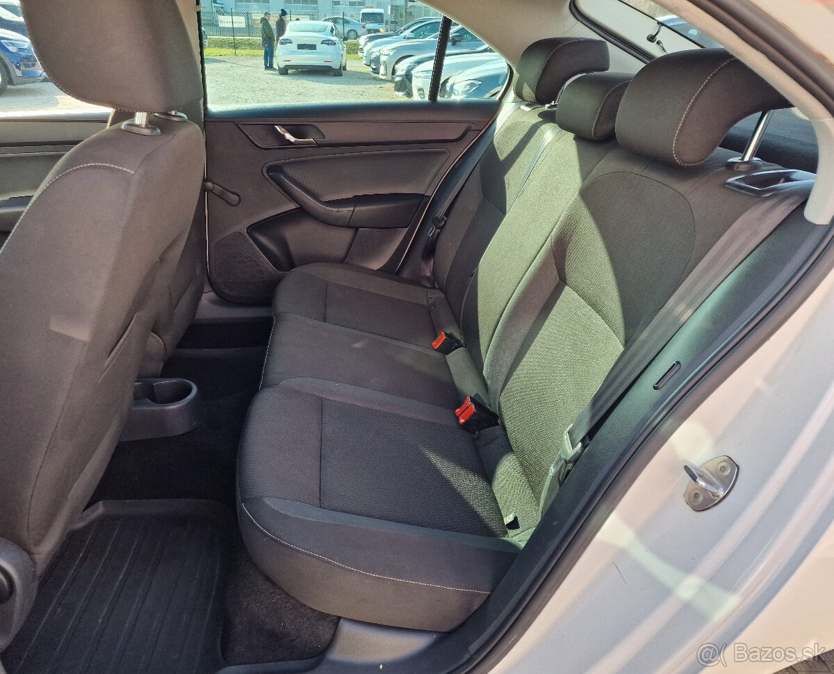 ŠKODA RAPID 1.6 TDI 90K AMBITION - 14
