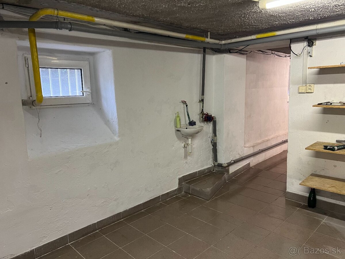 Predaj renovovaný dom Banská Bystrica-centrum-Dohoda. - 14