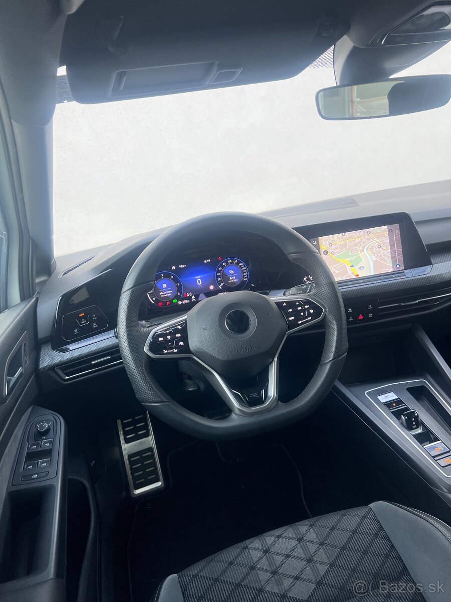 VW GOLF 8 3xR-LINE / VÝHREV VOLANT / AMBIENT / FULL LED - 14