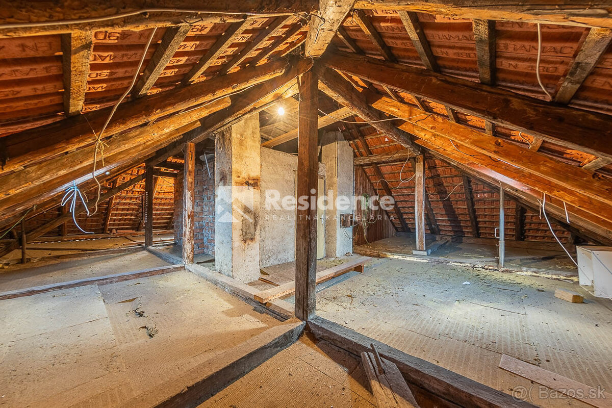Priestranný byt s podkrovím – Liptovský Mikuláš - 14