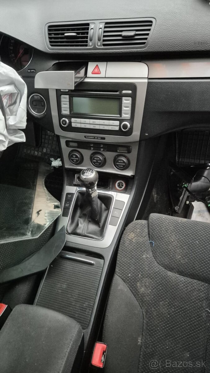 Volkswagen Passat B6 2,0TDI 103kw kód: BKP kombi - 14