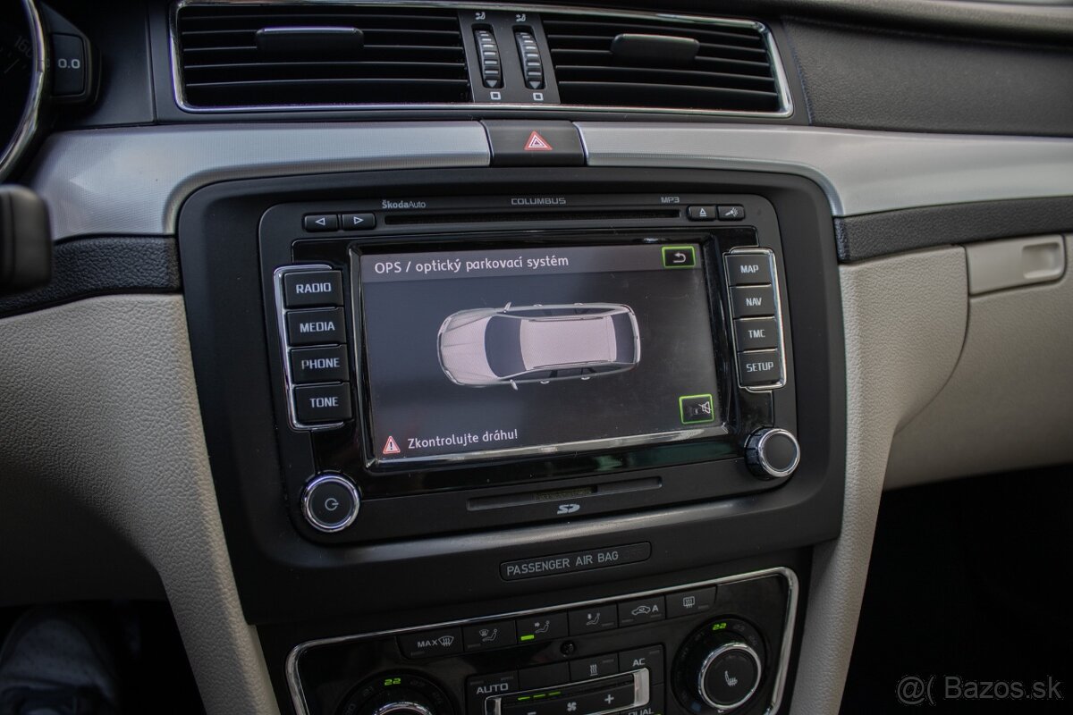 Škoda Superb Combi 3.6 FSI 4X4 Elegance - 14