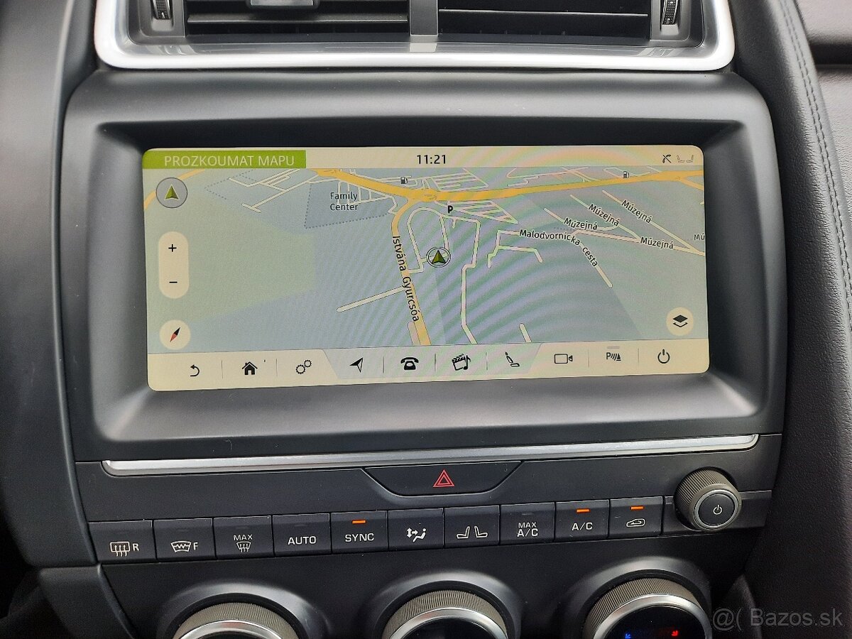 Jaguar E-Pace S AWD 2.0 D 110kW / 150 PS AT/9 4x4 - 14