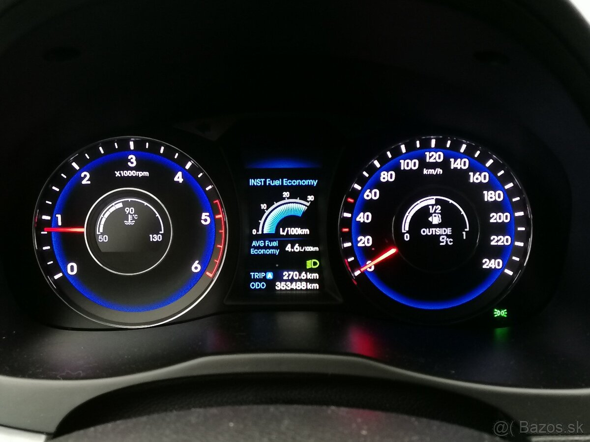 Hyundai i40 1.7 crdi 100kw - 14