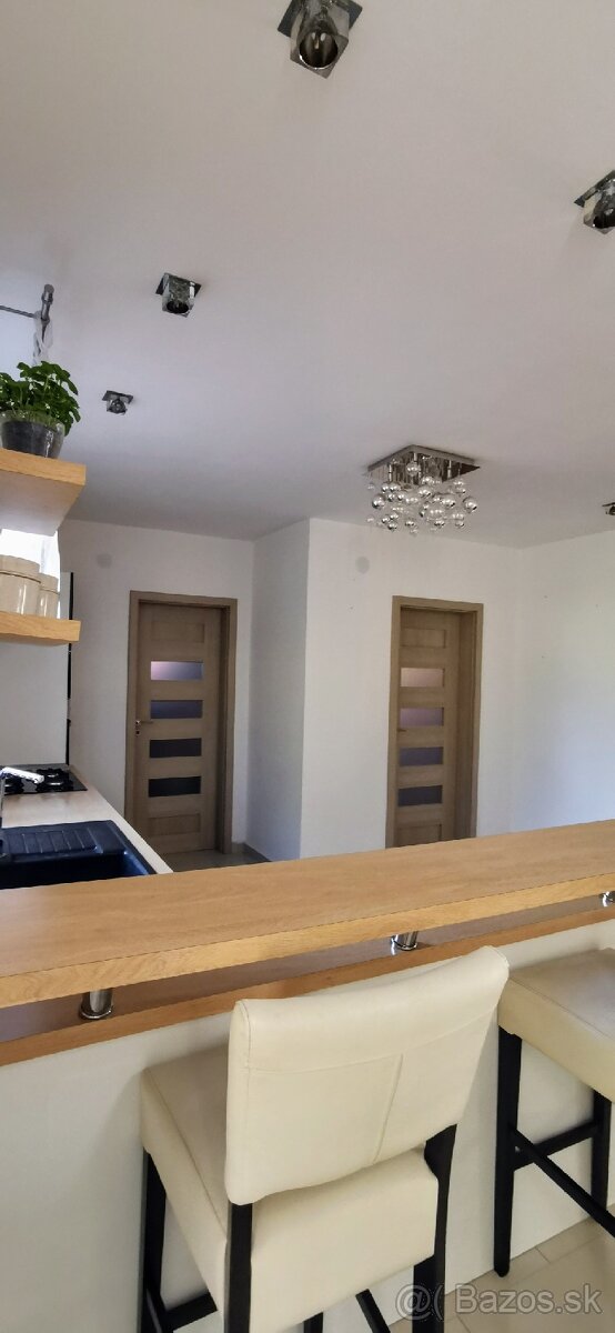 Výnimočná ponúka domu v ZM - 14