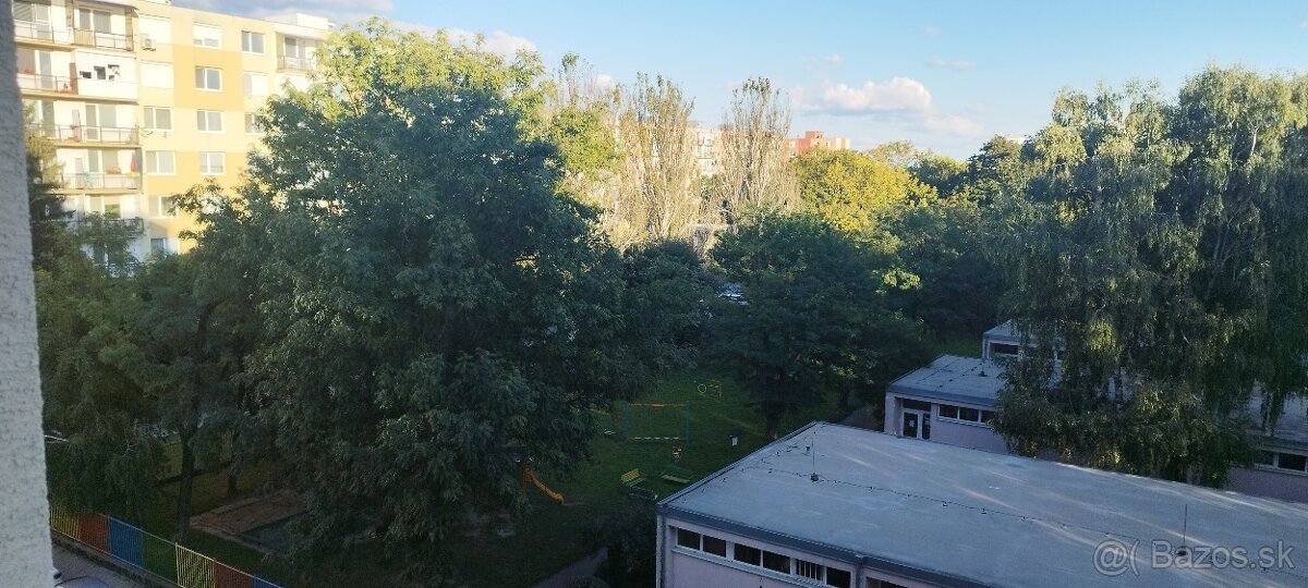 Reprezentatívny, 2. izbový, zariadený byt v TOP lokalite - 14