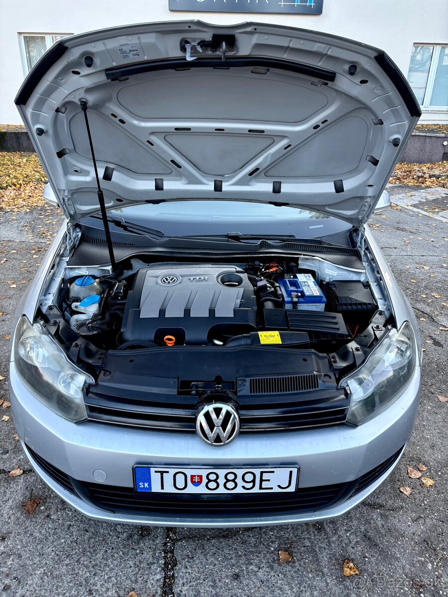 Volkswagen Golf - 14