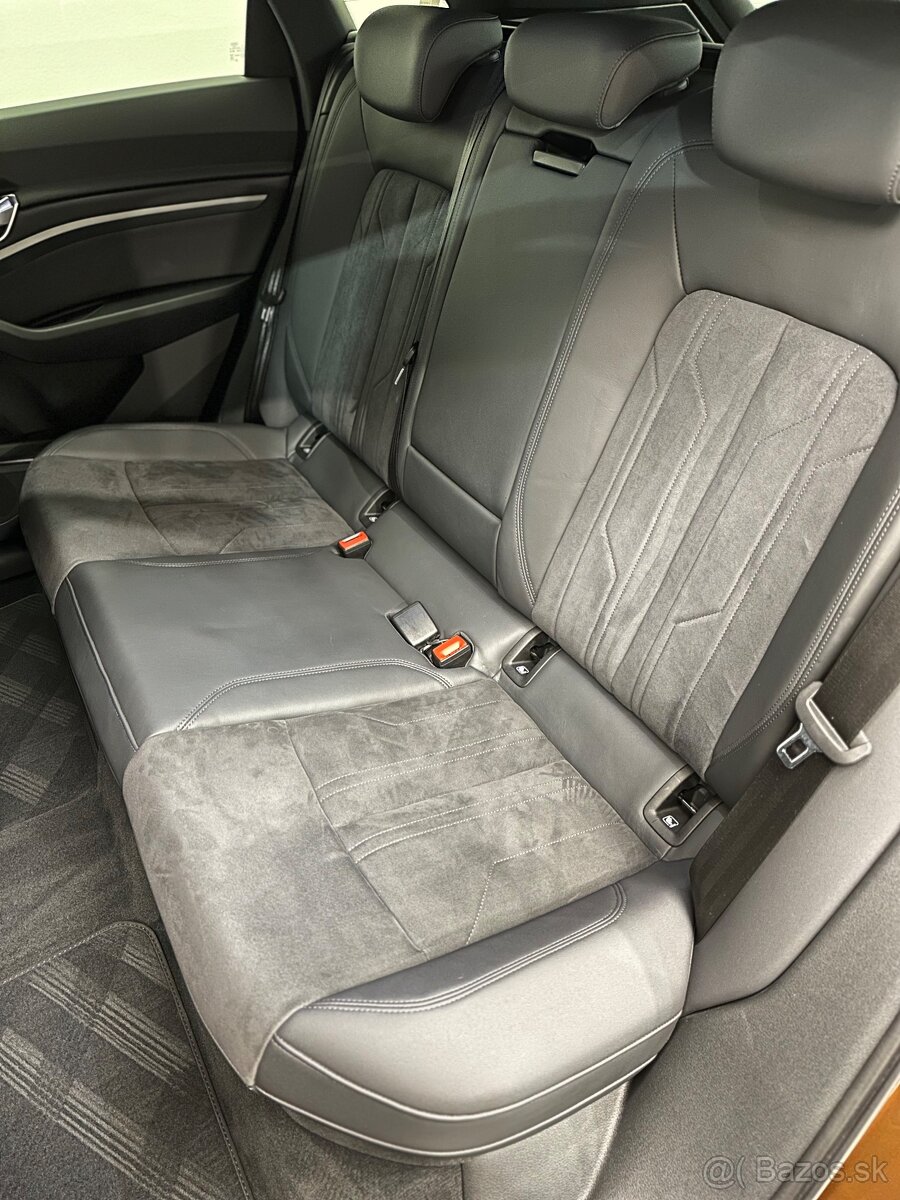 Audi E-tron 55 quattro S line_ODPOČET DPH - 14