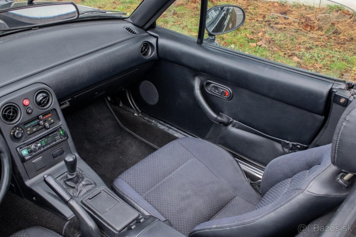 Mazda MX-5 Miata 1,8 benzín - 14