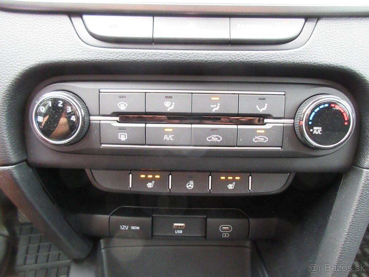 Kia Ceed 1.5 T-GDi odp. DPH 2586km - 14