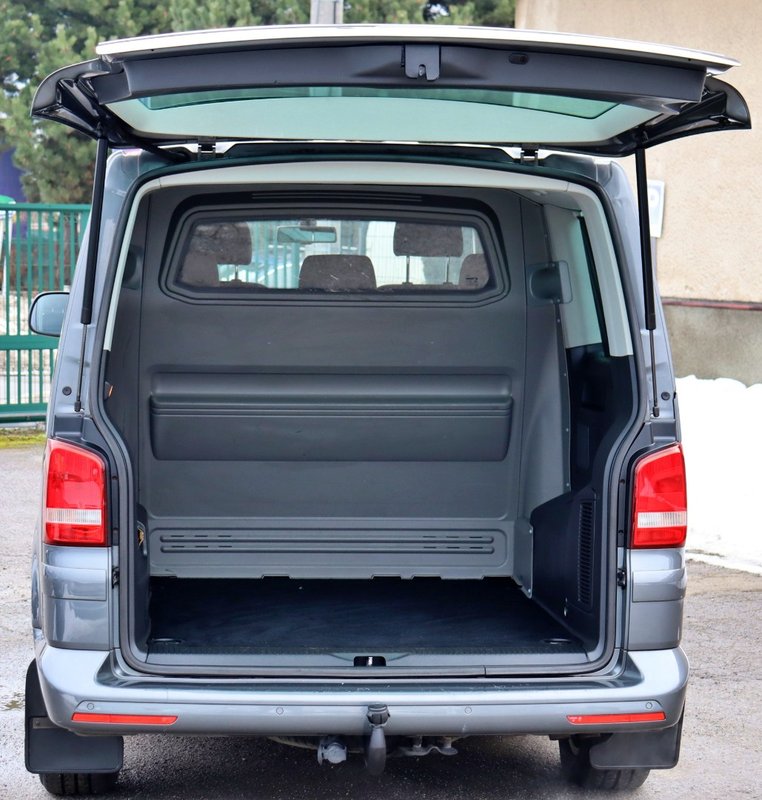 Volkswagen Transporter Caravelle 2.0 TDI - 14