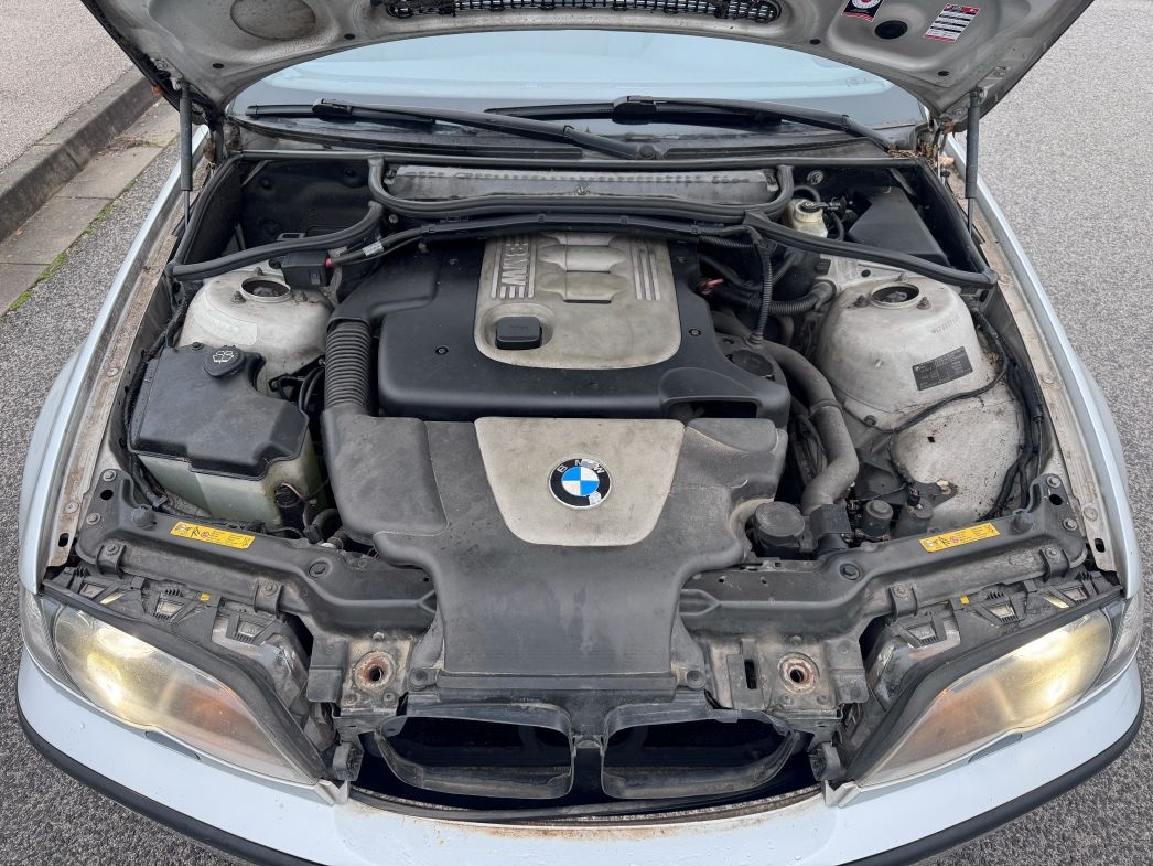 BMW 318d Touring 116ps r.v.2004 - 14