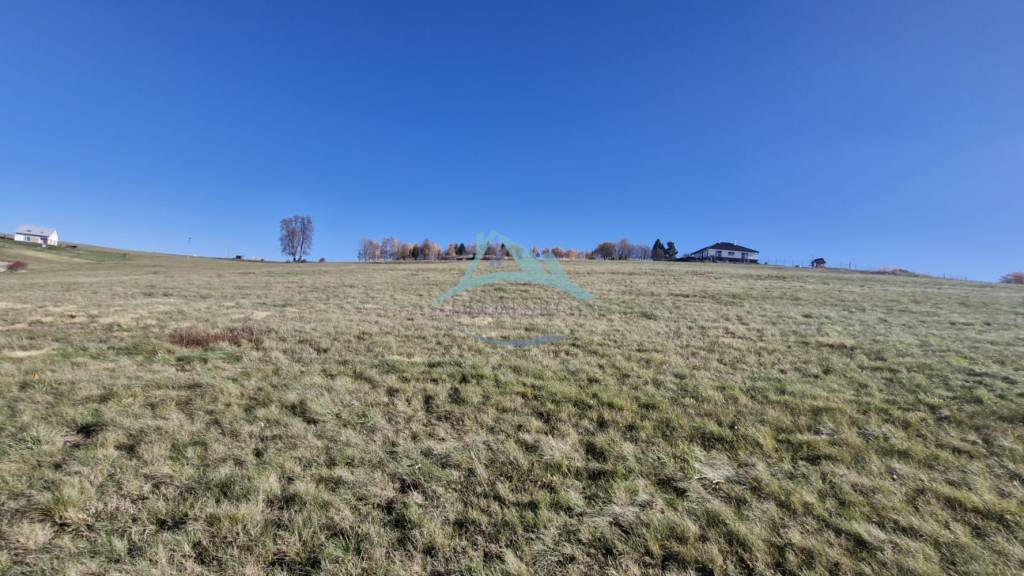 Pozemok (7750m2) s výhľadom na Nízke Tatry v obci Detvianska - 14