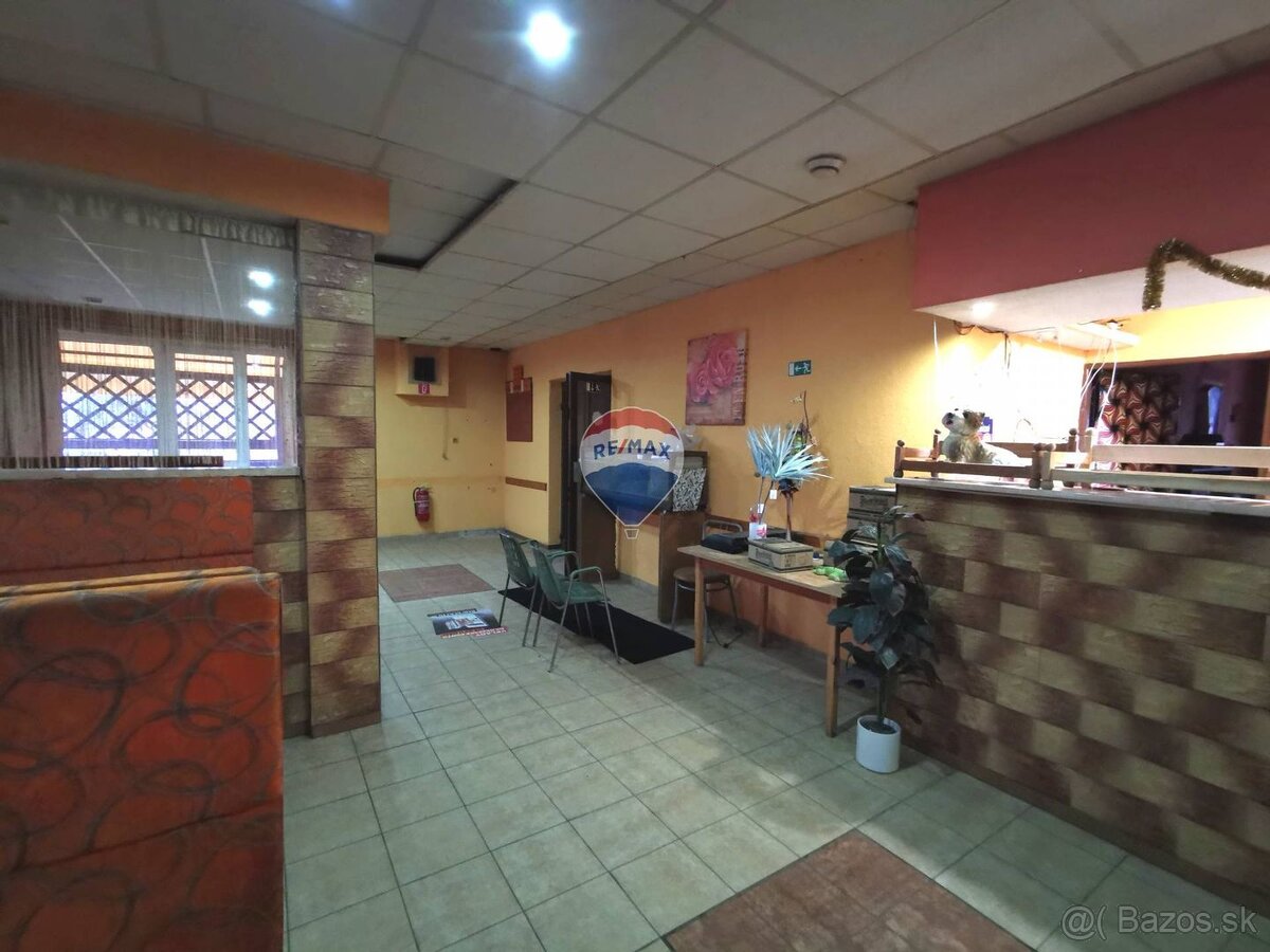 Zrekonštruovaná 2 podlažná obchodná budova, 1200m2, Dlhé nad - 14