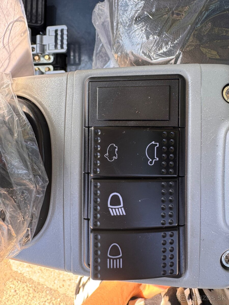 Rippa R18-4 PRO Kubota - 14