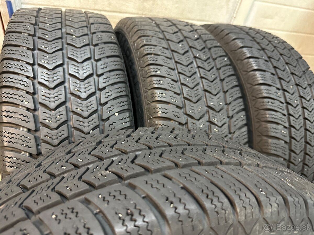 215/65R16C zimne - 14