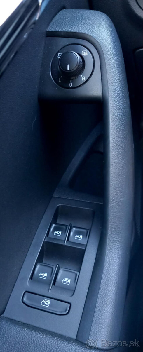 Škoda Octavia 2.0Tdi DSG 4x4 Business Ťažné M2020 Kúp.SR - 14