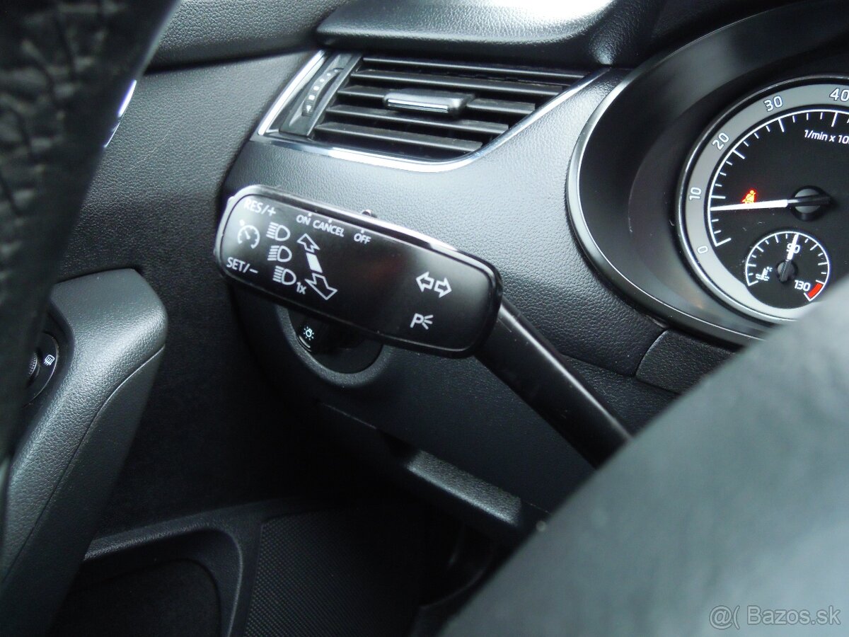 Škoda Octavia, 1.4TSi STYLE - FULLED - 14