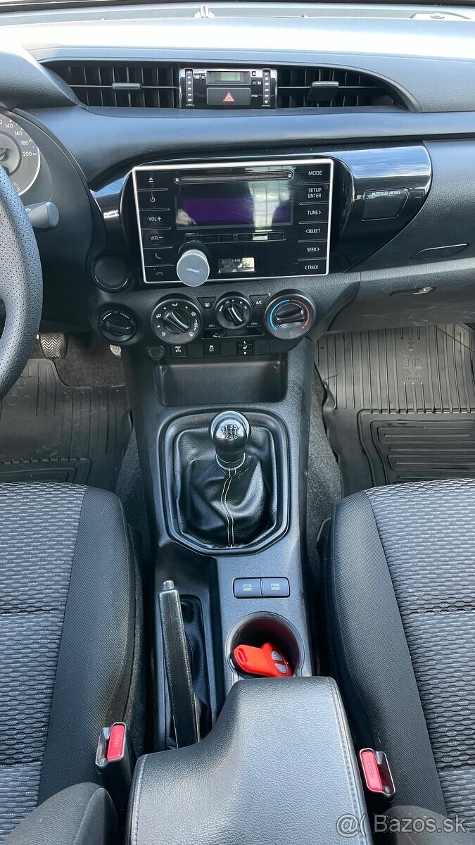 TOYOTA HILUX 2.4DI-D - PREDAJ AJ NA SPLÁTKY - 14