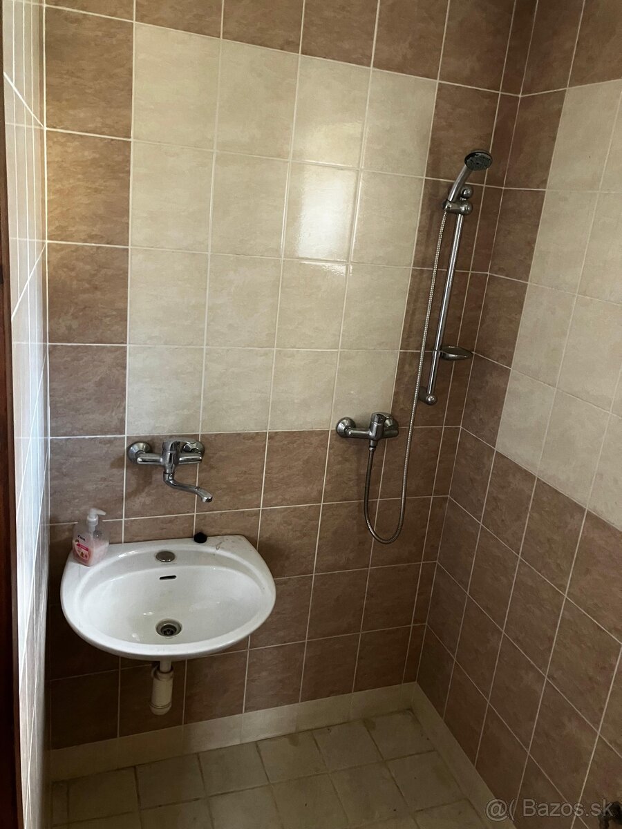 Rodinný dom na predaj - 14