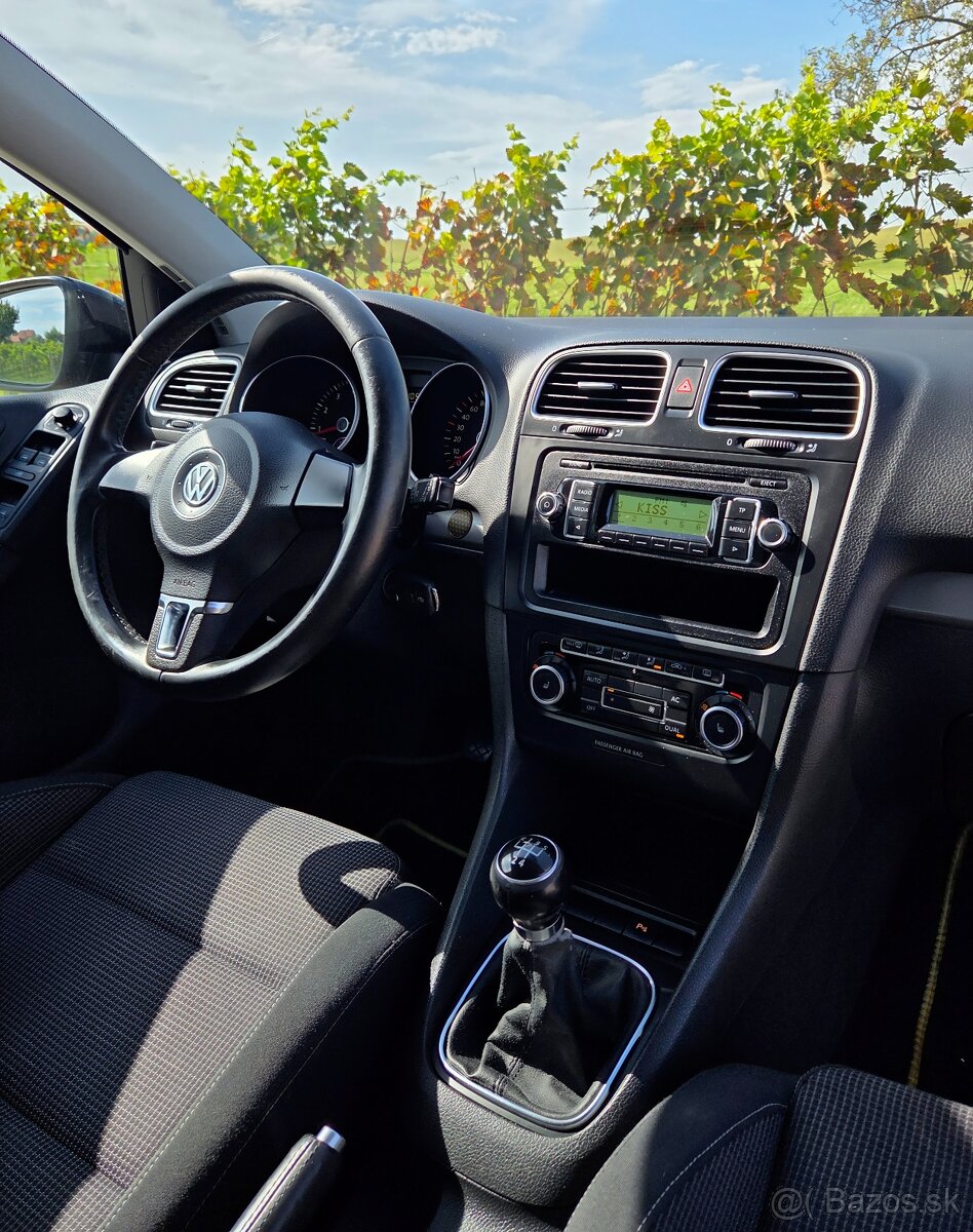 Volkswagen Golf 1.4 16V 59KW/80 koní R.V.03/2010 - 14