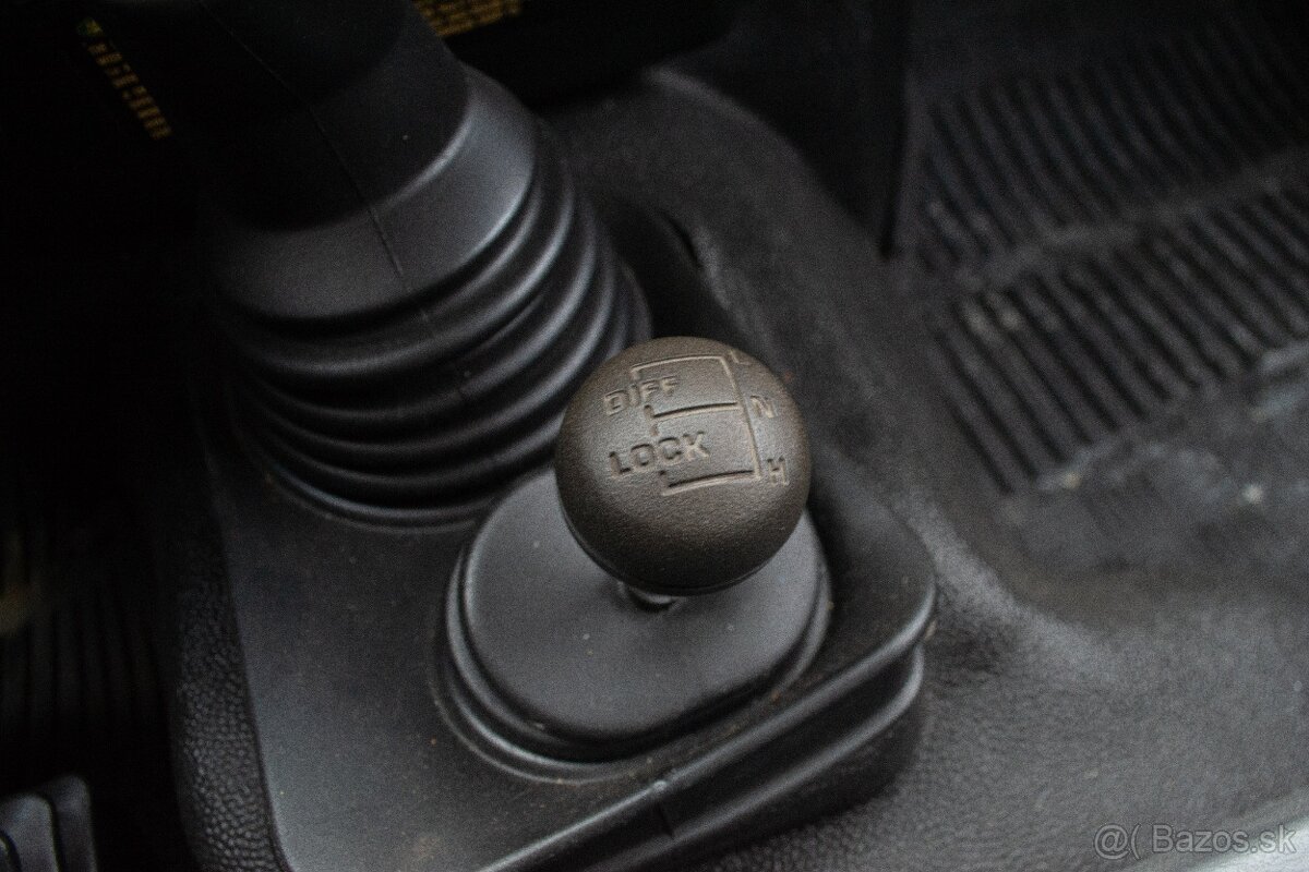 Land Rover Defender 110 2.5 Td5 HC PickUp - 14