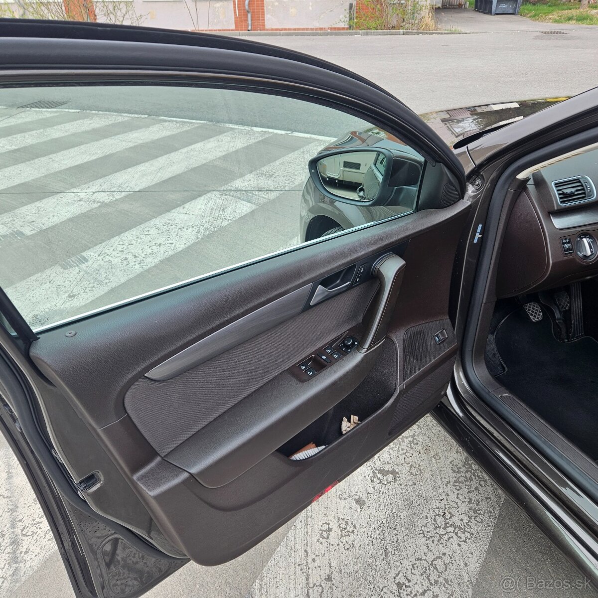 Vokswagen Passat 1.4 CNG ecofuel 6 stupňový manuál - 14