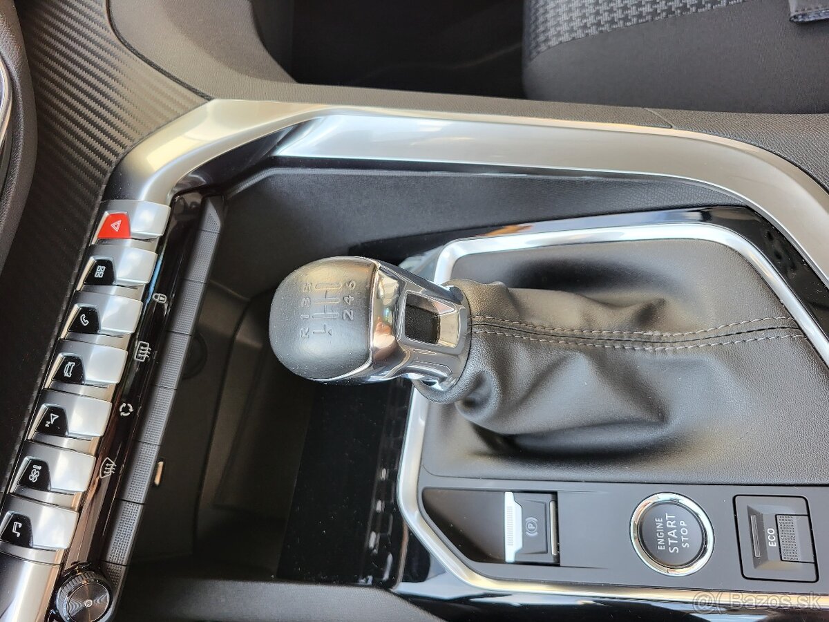 Peugeot 3008 1.2 PureTech 130k (možný odpočet DPH) - 14