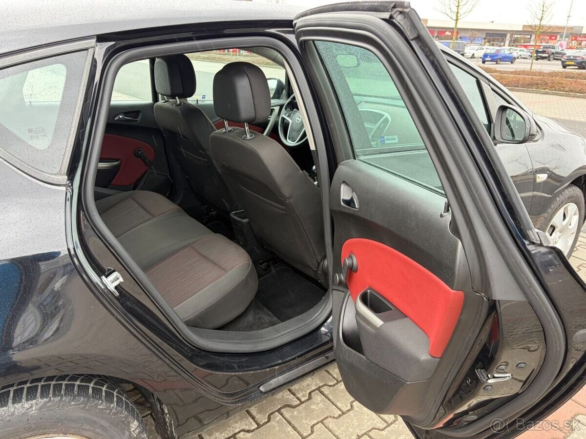 Opel Astra 1.4 16V ČR naj. 145t - 14