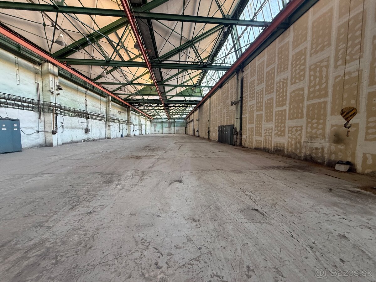 Na prenájom výrobné haly - 4320m2 / 3024m2 - Voľné ihned - 14