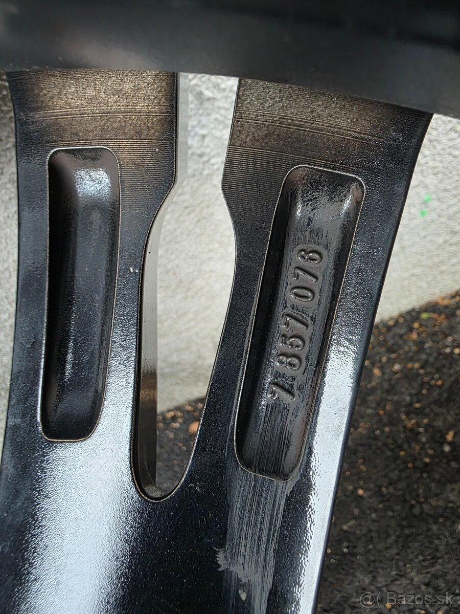 Zimne kolesa BMW M5 top stav Black Chrome Styling 705 - 14