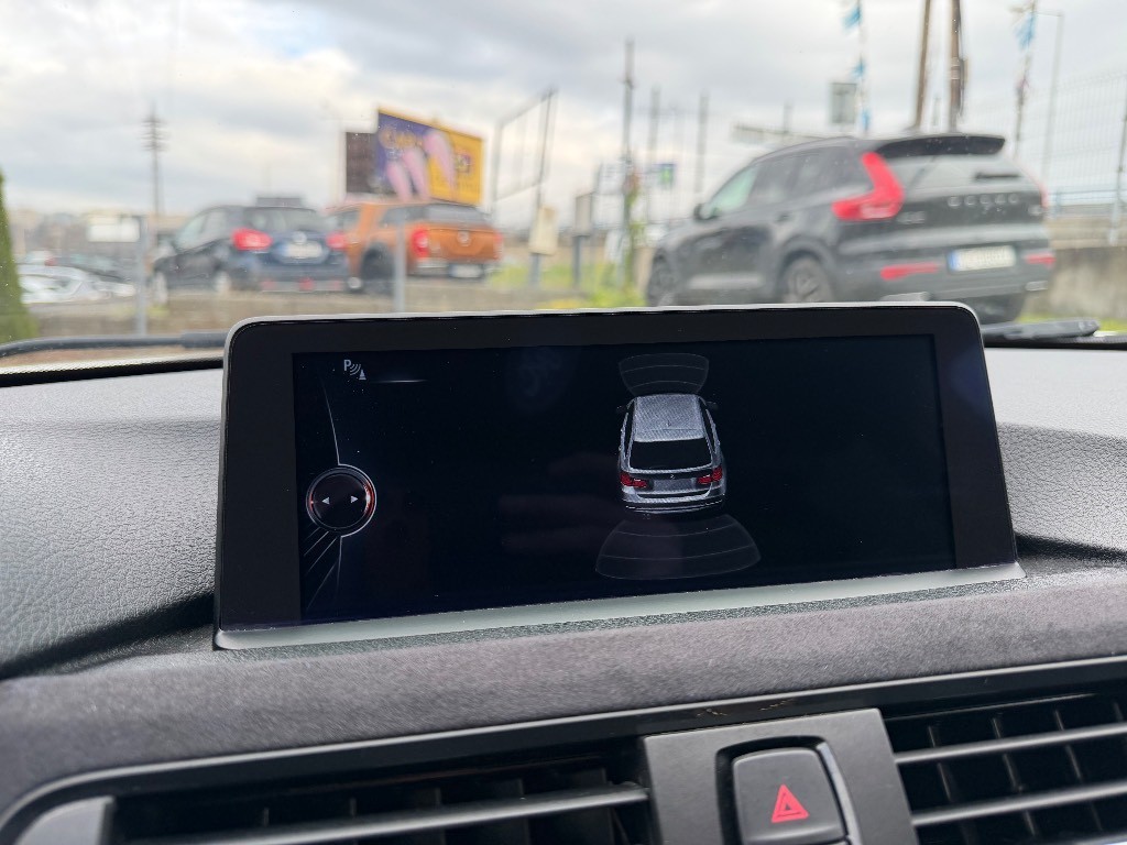 BMW Rad 3 Touring 320d xDrive A/T - 14