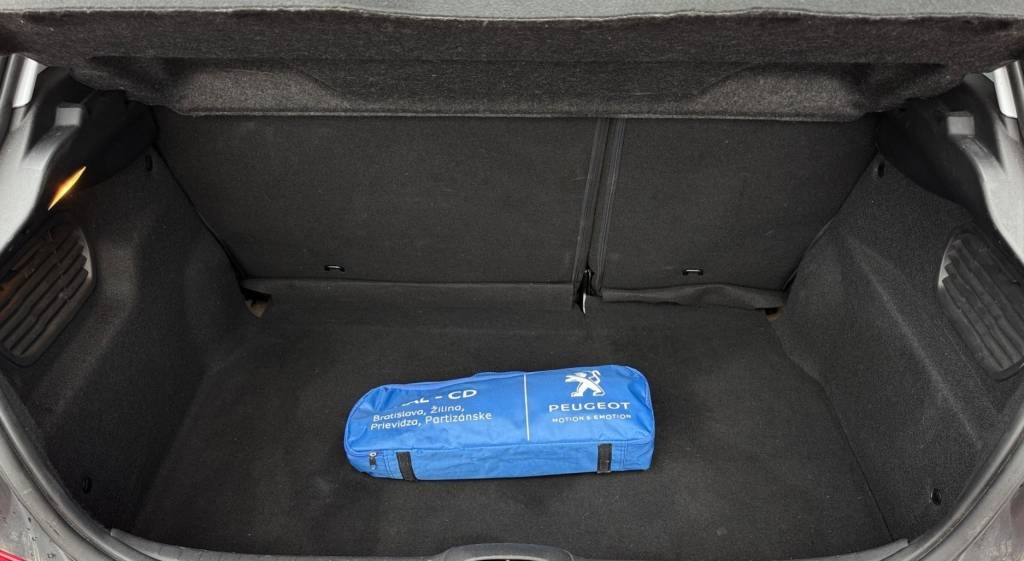 Peugeot 208 1.2 PureTech Allure - 14