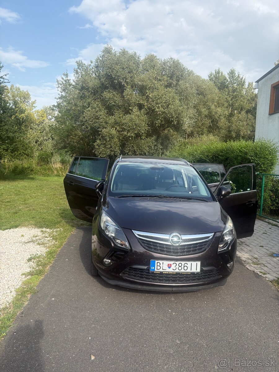 Predám Opel Zafira Tourer - 14